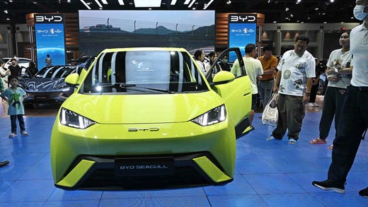 BYD sta ora investendo molto nella produzione in diversi paesi del mondo.