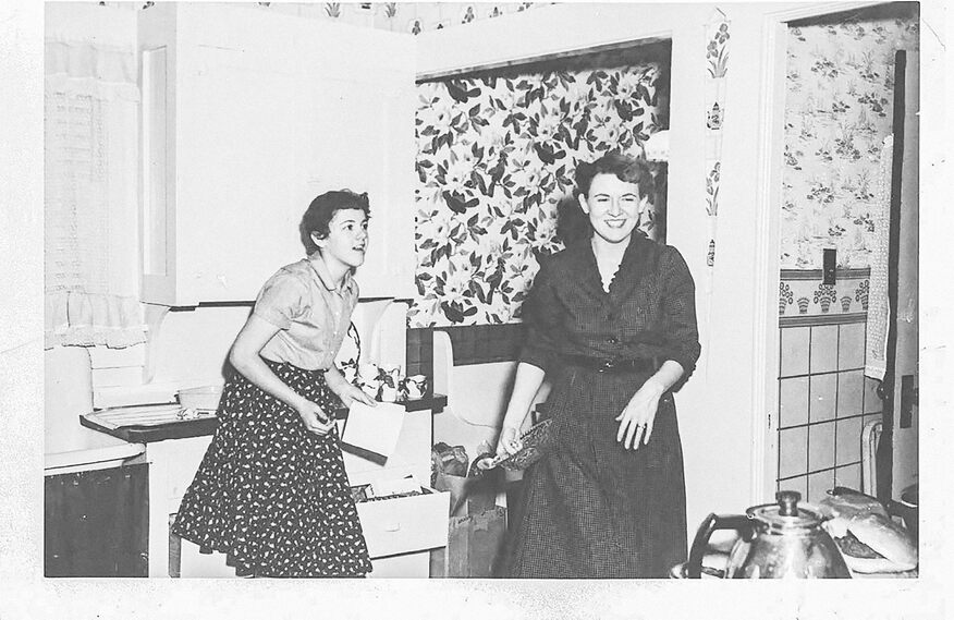 La madre di Obama, Ann Dunham, e sua madre, Madeleine Dunham, intorno al 1958. Potenti modelli femminili.