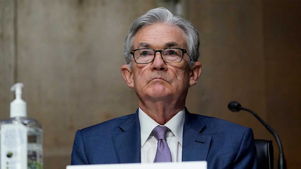 Fed-toppar förbjuds handla med aktier