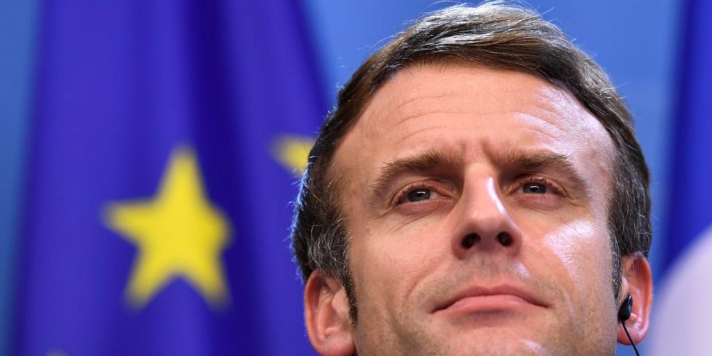 Vittoria o autunno - Il 2022 un anno fatidico per Emmanuel Macron