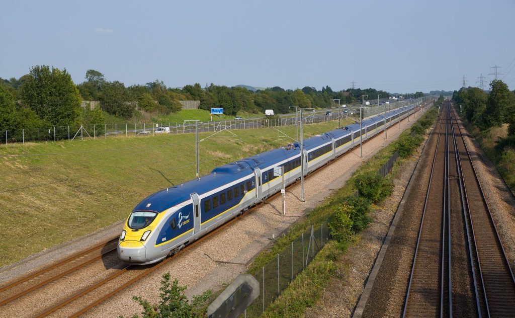 Eurostar ha iniziato a testare il riconoscimento facciale sui suoi treni.  Se vuoi andare da Londra all'Unione Europea