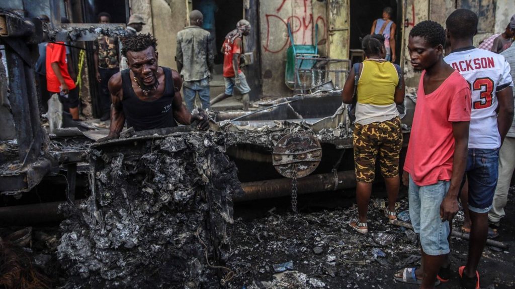 Il Papa prega per le vittime dell'esplosione del serbatoio del gas ad Haiti