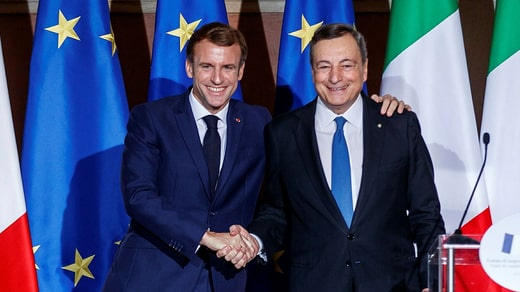 Il presidente francese Emmanuel Macron e il primo ministro italiano Mario Draghi.