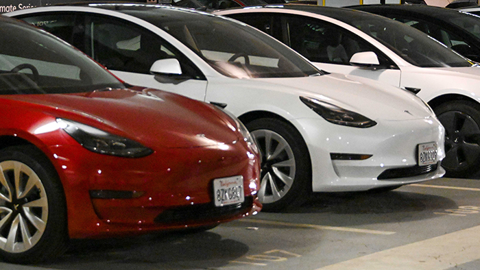 Tesla aumenta i prezzi: la Model 3 e la Y. saranno molto più costose.