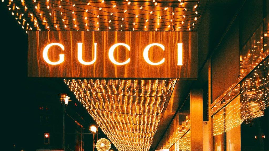 Gucci drar ned Kering på Parisbörsen