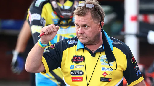 Morgan Anderson, direttore sportivo di Västervik, ha perso due dei suoi piloti russi prima dell'inizio della stagione.