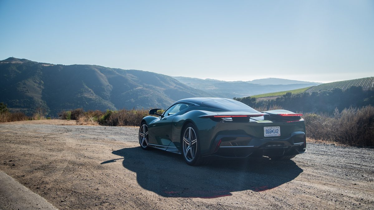 Vista posteriore della Pininfarina Batista