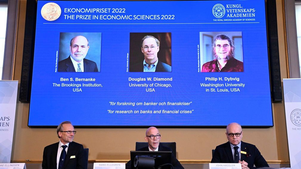 L'annuncio che Ben Bernanke è stato uno dei tre economisti a ricevere l'Alfred Nobel Memorial Prize in Economics.