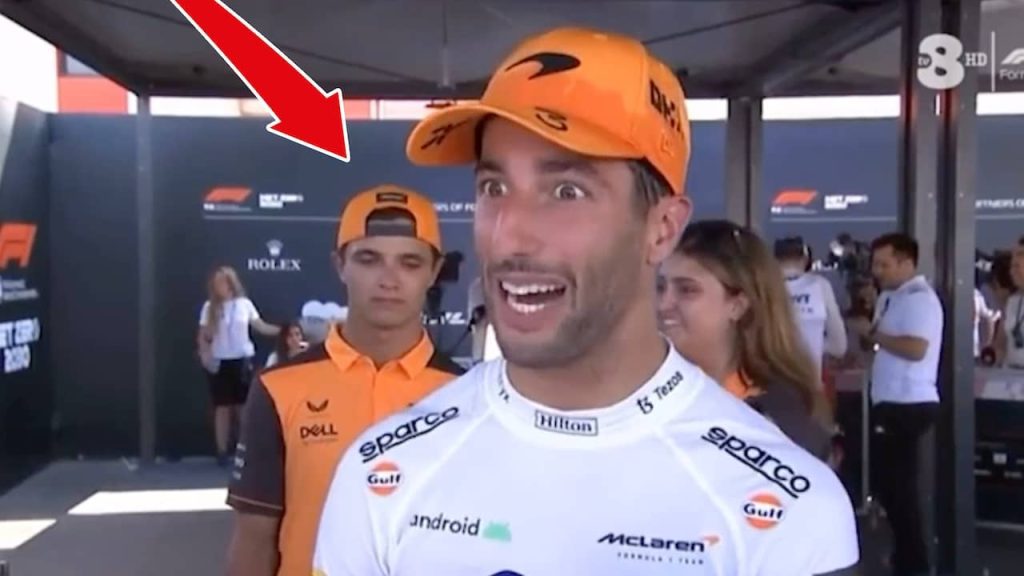 Daniel Ricciardo dice fallo - davanti a Lando Norris