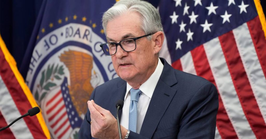 La banca centrale degli Stati Uniti alza il suo tasso di interesse chiave - per la settima volta quest'anno