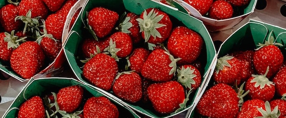 Cheating Strawberries Before Midsummer - Molti si sentono presi in giro