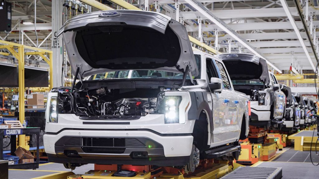 Il nuovo impianto di batterie di Ford è minacciato: "Non abbiamo bisogno di posti di lavoro"