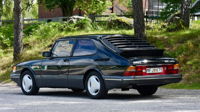 Unica Saab 900 Aero in vendita – a conduzione familiare dal 1987