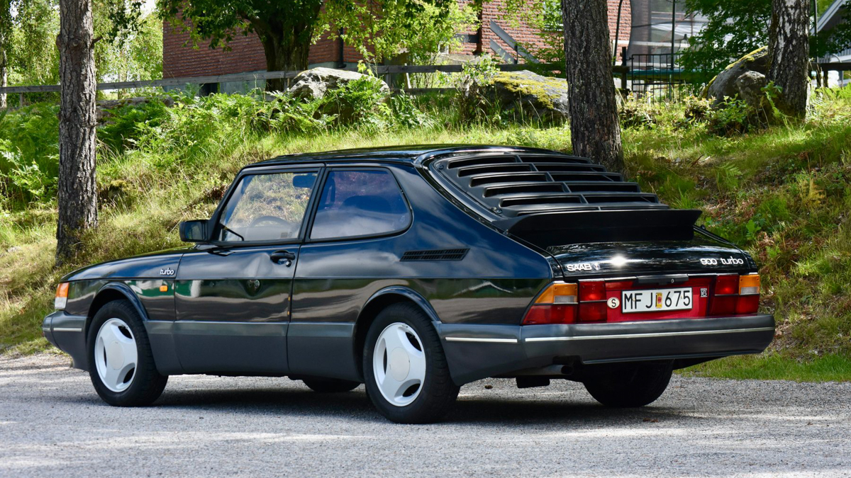 Unica Saab 900 Aero in vendita - a conduzione familiare dal 1987

