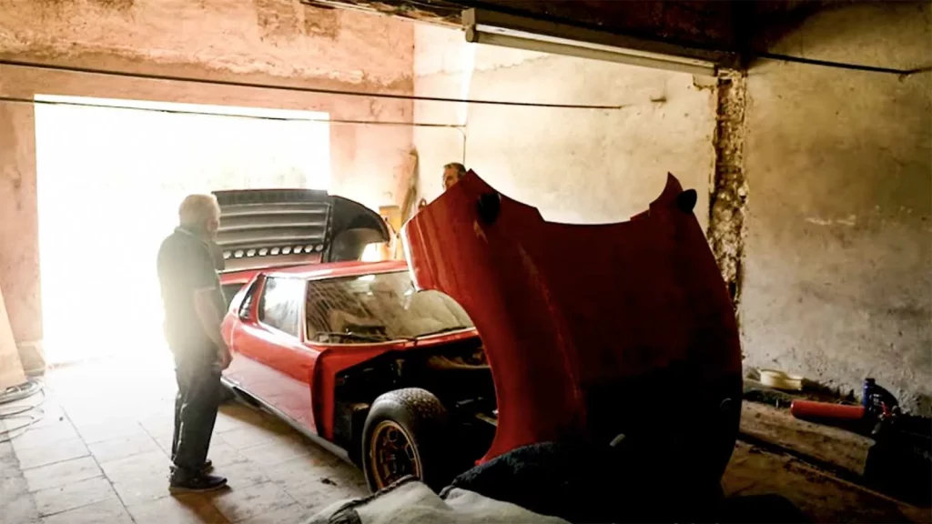Ho ritrovato una Lamborghini Miura dopo 48 anni nel garage di un 87enne