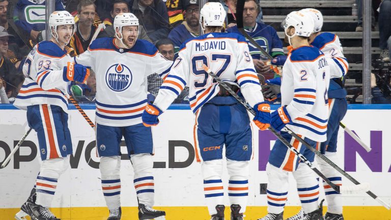 Gli Oilers sono migliori nella partita decisiva contro i Canucks