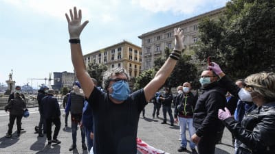 Protesta dei disoccupati a Napoli.