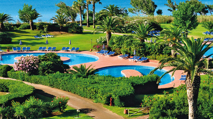 I viaggi leisure scommettono molto sul Villaggio Blu di Sardegna la prossima estate