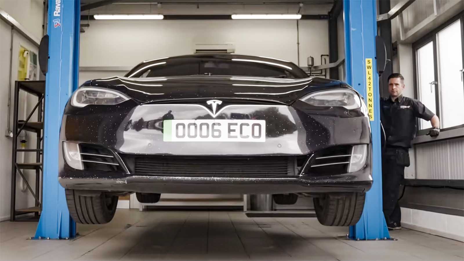 Ecco come funziona una batteria Tesla dopo 69.200 miglia

