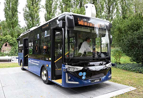 Pronti per gli autobus a guida autonoma e gli autobus a trasporto rapido a due piani a Göteborg

