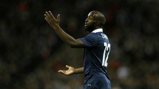 Il centrocampista francese Lassana Diarra ha intentato una causa contro la FIFA presso la Corte di Giustizia Europea, la cui dichiarazione di venerdì si ritiene avrà gravi conseguenze per l'attuale sistema di trasferimenti nel calcio. Foto d'archivio.