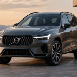 Volvo XC60 si rinnova: l’ibrida ricaricabile arriva fino a 200 km in elettrico